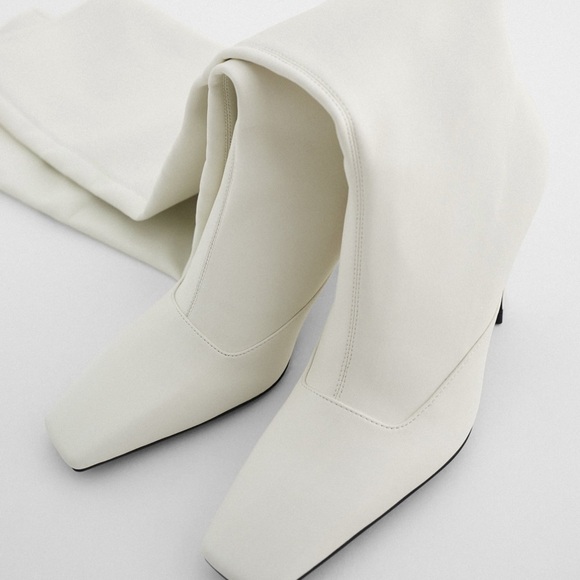 ZARA Geometrical Heel High Shaft Boots - Picture 4 of 8
